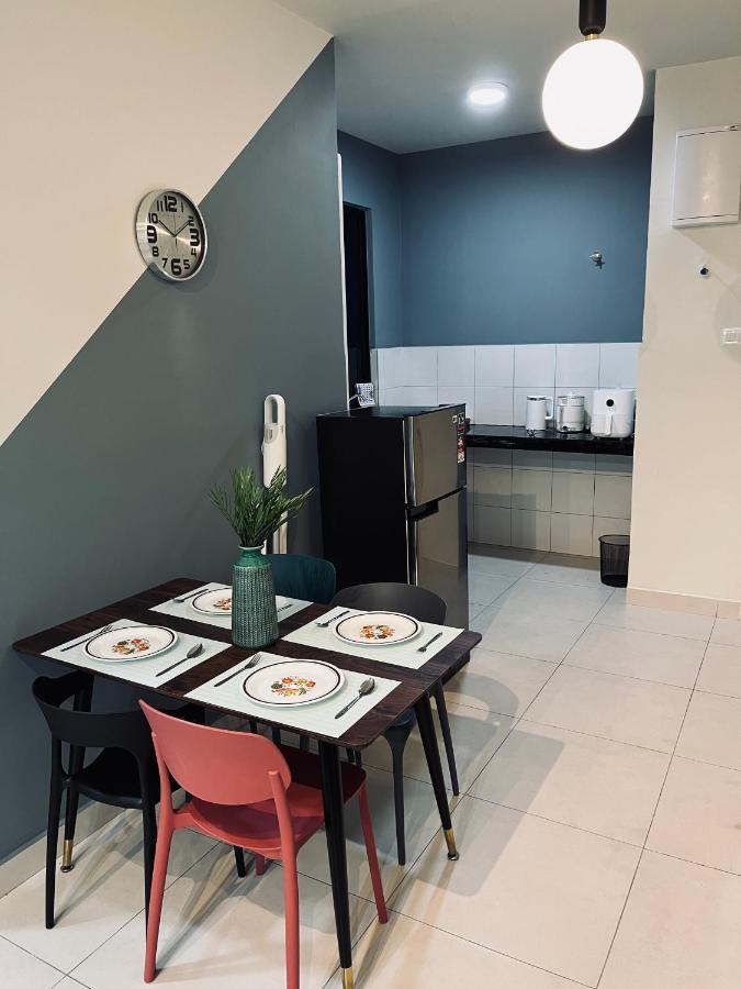 Maxim 2 Bedrooms Mrt Station Cheras Kuala Lumpur Homestay Екстер'єр фото
