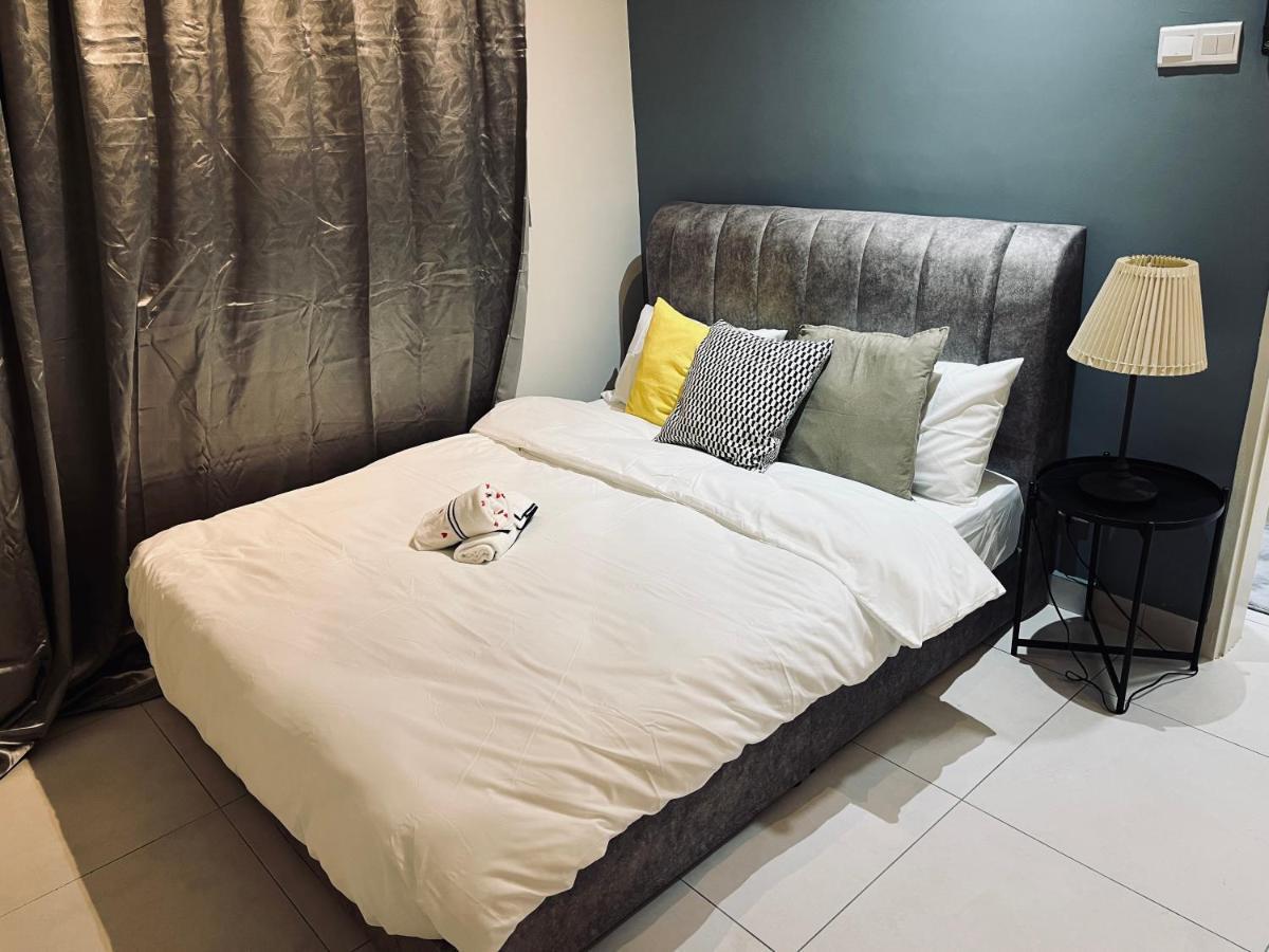 Maxim 2 Bedrooms Mrt Station Cheras Kuala Lumpur Homestay Екстер'єр фото